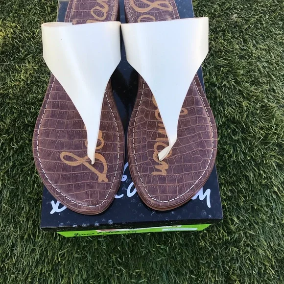 Sam Edelman Jaynee T-Strap Heel Sandals - Picture 3 of 16